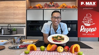Bei Peter Lehner wird es herbstlich: ein zartes Carpaccio auf einer cremigen Kürbiscreme mit ...