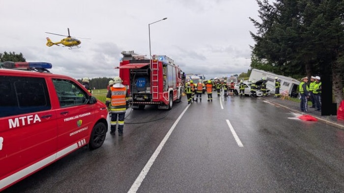 Vor allem der Wohnmobillenker wurde schwer verletzt.
