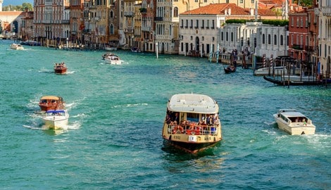 Aufgrund überhöhter Geschwindigkeiten kommt es in der Lagune von Venedig immer wieder zu ...