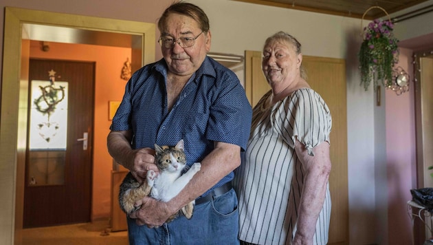 Ottilie und Karl S. geben ihre „Chichi“ nie mehr her, „wir lieben sie aus ganzem Herzen“.