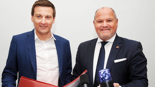 SPÖ-Chef Sven Hergovich und Nationalrat Alois Schroll fordern den Erhalt der betroffenen ...