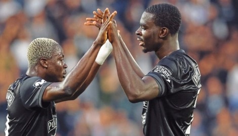 Bärenstark beim Liga-Debüt: Sturms Neue Oumar Diakite und Joshua Quarshie (re.).