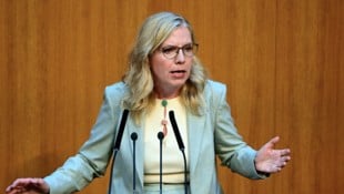 Leonore Gewessler rief zu „vollem Einsatz“ im Kampf gegen die Klimakrise.