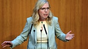 Leonore Gewessler rief zu „vollem Einsatz“ im Kampf gegen die Klimakrise.