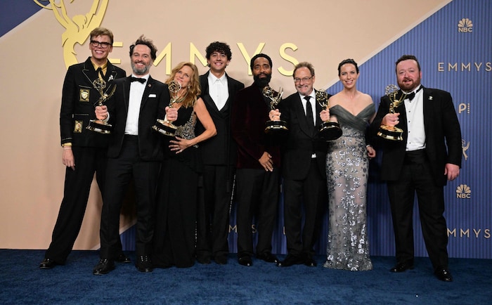 Die Stars von „Widow‘s Bay“ freuten sich über die zahlreichen Auszeichnungen des Abends.