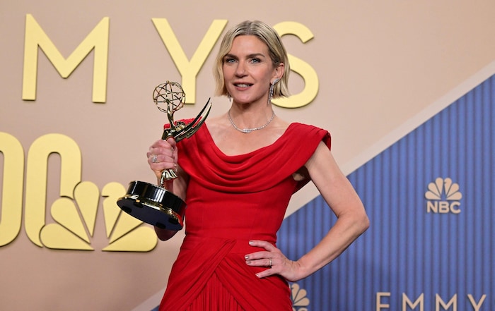 Rhea Seehorn durfte sich über den Preis als beste Hauptdarstellerin in einer Dramaserie freuen.