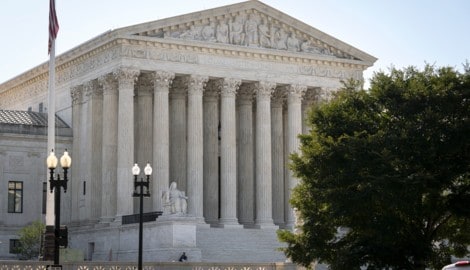 Der Supreme Court in Washington lehnte einen Eilantrag der Regierung ab, mit dem restriktive ...