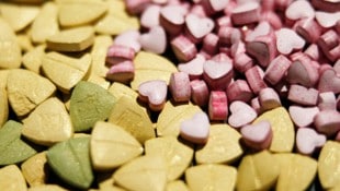 MDMA  – bekannt als „Ecstasy“, „Molly“, „Emma“ oder „E“ – gilt als Partydroge.