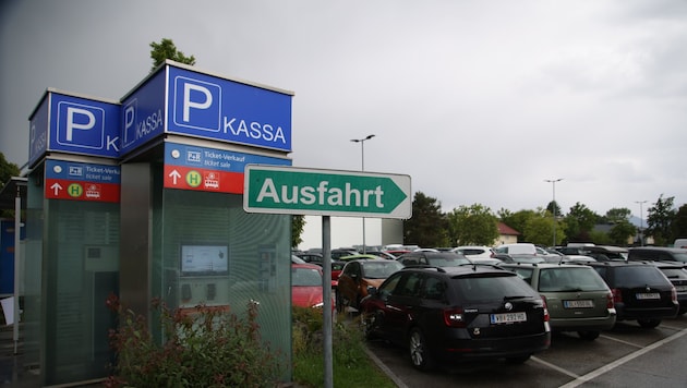 Auch der Parkplatz des Messezentrums war stärker ausgelastet als in der Vergangenheit.