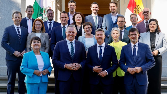 Die Kärntner Landesregierung kam mit der Koralmbahn angereist und traf sich in Graz mit den ...