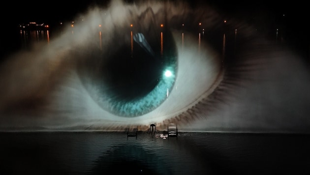 Die Wasser-Lichtshow ist das Highlight der Besucher und zählt zu größten Spektakeln.