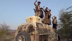 Kämpfer der Houthi-Miliz während der Offensive auf die Hafenstadt Mokka