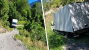Bis es nicht mehr weiterging: Der Klein-Lkw musste letztlich geborgen und abgeschleppt werden.