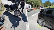 An beiden Fahrzeugen entstand massiver Schaden.