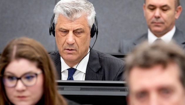 Der ehemalige Präsident des Kosovo, Hashim Thaci, 2023 vor dem Kosovo-Tribunal in De Haag.