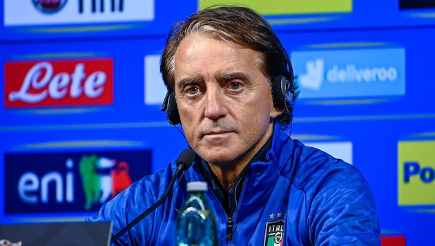 Der alte und neue italienische Teamchef Roberto Mancini plant wohl eine überraschende ...