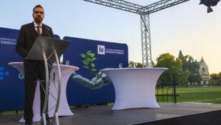 „Wer mehr arbeitet, muss netto spürbar mehr davon haben“, forderte Kari Ochsner in seiner Rede.
