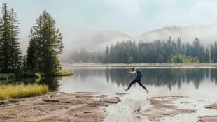 Wandernd von Bergsee zu Bergsee und von Hütte zu Hütte die Geschichten des Lungaus entdecken.