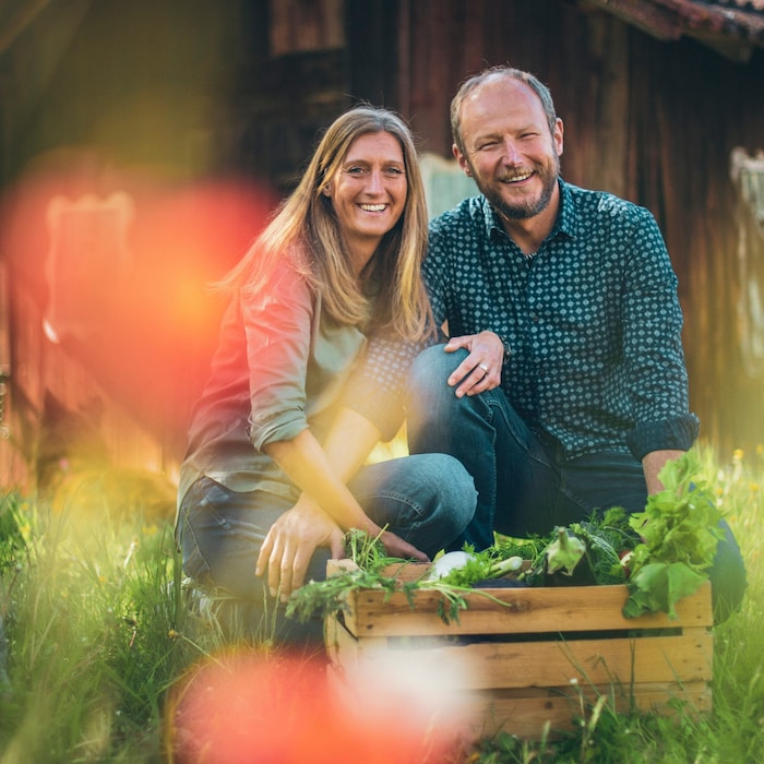 Evelyn und Tom sorgen auf der Franz-Fischer-Hütte für eine grüne Auszeit. Gekocht wird ...
