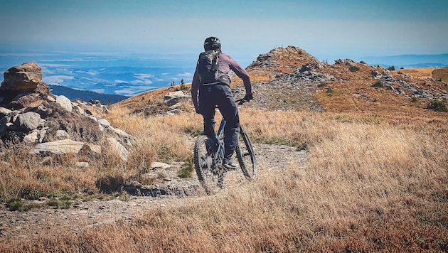 Mountainbiken mit Blick auf Niederösterreich und in Richtung Wien. Einfach unbeschreiblich!