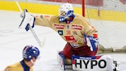 Der zweifache „ICE-Torhüter des Jahres“ soll der große Rückhalt im Haie-Team werden: Goalie Sam ...
