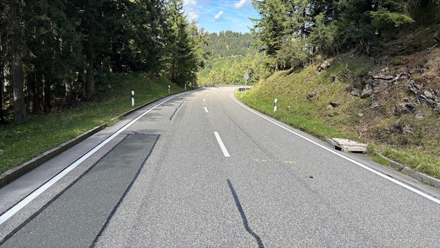 Die Spuren des Unfalls ziehen sich über 65 Meter.