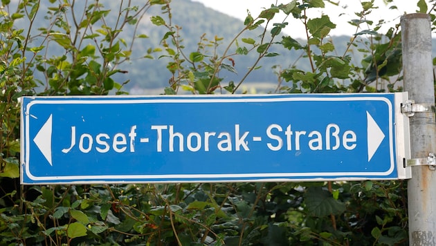 Einige Straßennamen müssen weichen.