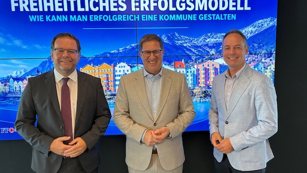 FP-Chef Abwerzger, Rabl, Lassenberger (v. li.) in Innsbruck.