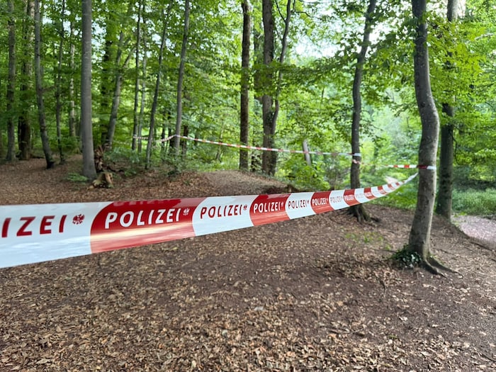 Der Bereich wurde von der Polizei großräumig abgesperrt.