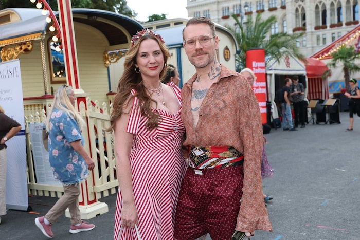 Designerin Niki Osl und Kollege Thomas Kirchgrabner.