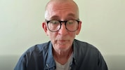 Einen Tag nach Bekanntwerden der Vorwürfe hat sich der Kabarettist in einem Video an die ...