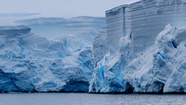 In der Antarktis ging der Eisverlust vollständig darauf zurück, dass sich der Gletscherfluss ...