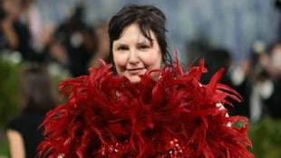 Schauspielerin Lena Dunham freut sich über ihren ersten Nachwuchs. Ihre Tochter kam mithilfe ...