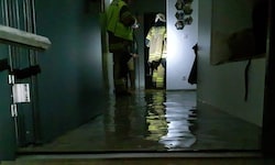 Zehn Zentimeter hoch stand das Wasser im Wohnzimmer. 