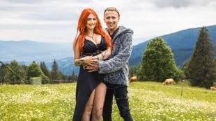 „Teenager werden Mütter“-Star Lisa zieht mit ihrem Freund Geri ins „Forsthaus Rampensau“. 