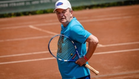 Herbert Prohaska ist seit vielen Jahren ein leidenschaftlicher Tennisspieler.