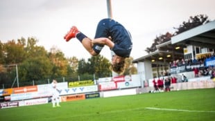 Den Führungstreffer gegen die Violets bejubelte Köchl in Miro-Klose-Manier