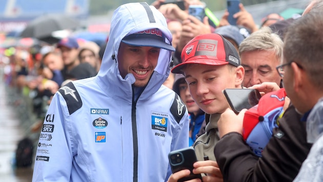 Beim Pit Walk kamen die Fans bei Alex Marquez & Co. voll auf ihre Rechnung.