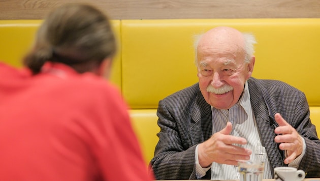 Professor Klaus Zapotocky (88) erzählte im Interview mit „Krone“-Redakteur Jürgen Pachner von ...