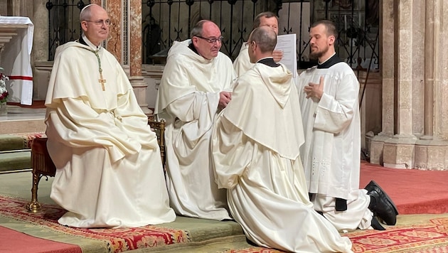 Bewegende Minuten in Heiligenkreuz beim Treueversprechen der Mönche