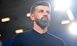 Miron Muslic und seine Schalker sind im Pokal ausgeschieden.