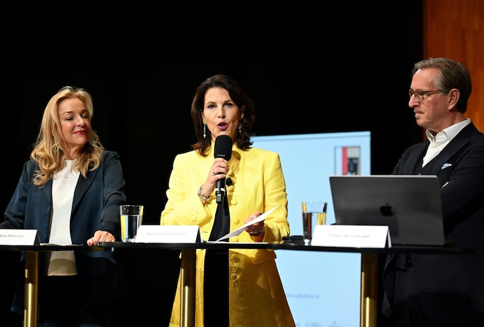 Kristina Hammer, Karoline Edtstadler, Peter de Caluwe (v.l.n.r.).