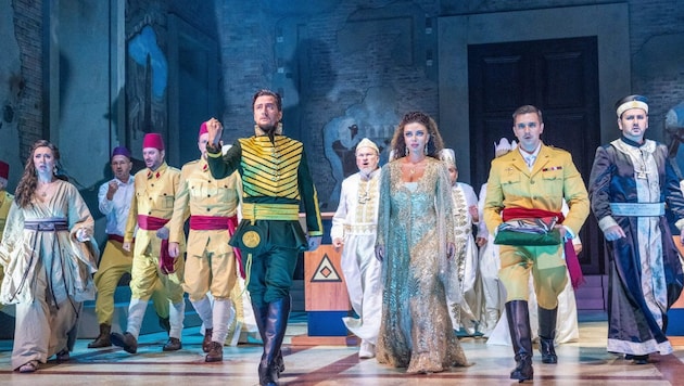 Zwischen Disney-Musical und Militärparade: Sabie Artholds „Aida“-Kostüme.