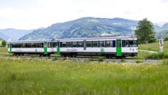 Die Murtalbahn ist zwischen Unzmarkt und Tamsweg unterwegs. 