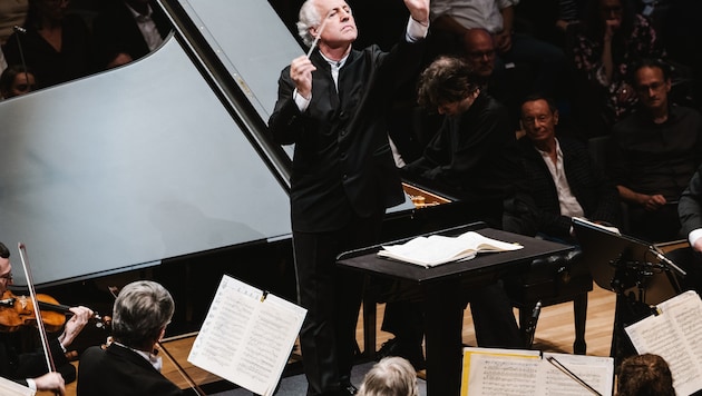 Manfred Honeck – hier in der Hamburger Elbphilharmonie.