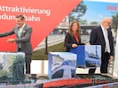 Verkehrsminister Peter Hanke, Stadträtin Ulli Sima (beide SPÖ) und ÖBB-Chef Andreas Matthä ...