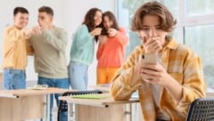 Für unsere Sprösslinge ist es fast schon alltäglich, doch sie unterschätzen die Gefahr – und ...