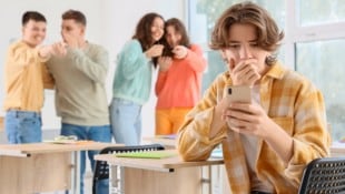 pixel-shot.com (Leonid Yastremskiy) Für unsere Sprösslinge ist es fast schon alltäglich, doch sie unterschätzen die Gefahr – und ...