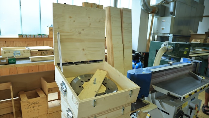 Das Projekt wird durch Aufträge von Unternehmen wie zum Beispiel Tyrolit finanziert. Die ...