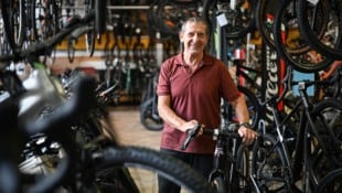Leopold Kiesl ist Senior-Chef von Radsport Kiesl mit Shop in Linz-Urfahr. Auch viele ...